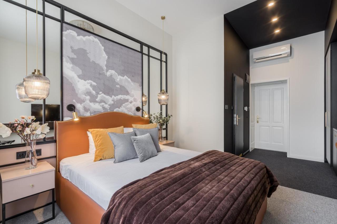 Astoria Boutique Suites- Best Location By Bqa 布达佩斯 外观 照片