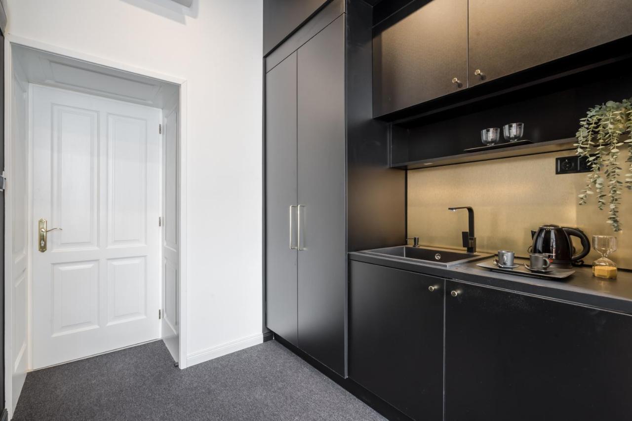 Astoria Boutique Suites- Best Location By Bqa 布达佩斯 外观 照片